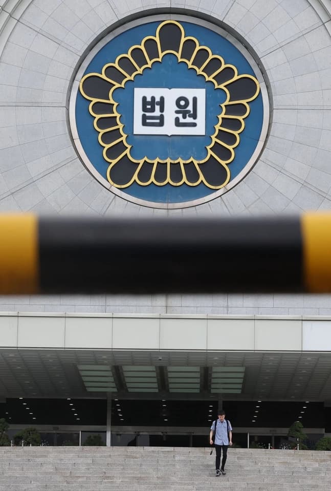 해상병원 '격리 사망' 환자 유족, 민·형사 대응…"3억 손해배상"